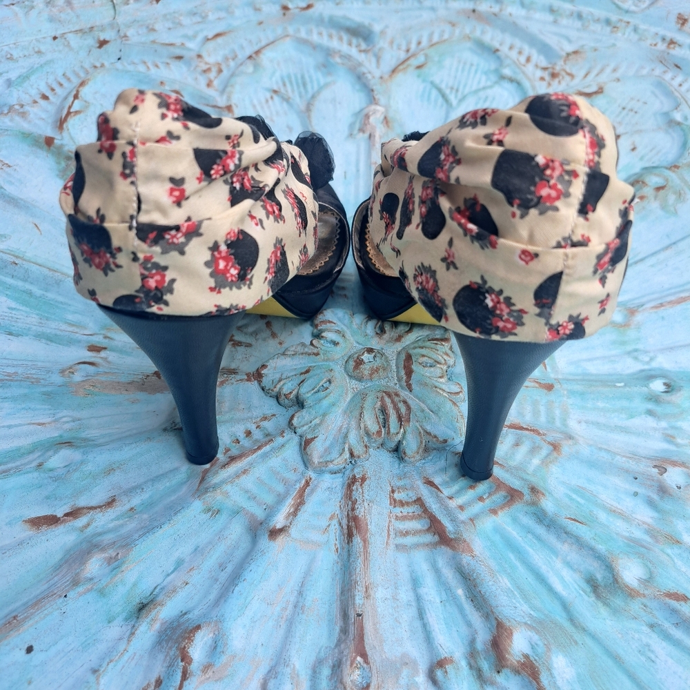 😃Poetic Licence Floral Women's Heels - Picture 4 of 8